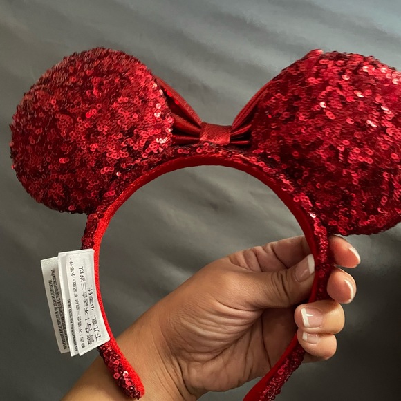 Red Disney ears - Picture 2 of 2